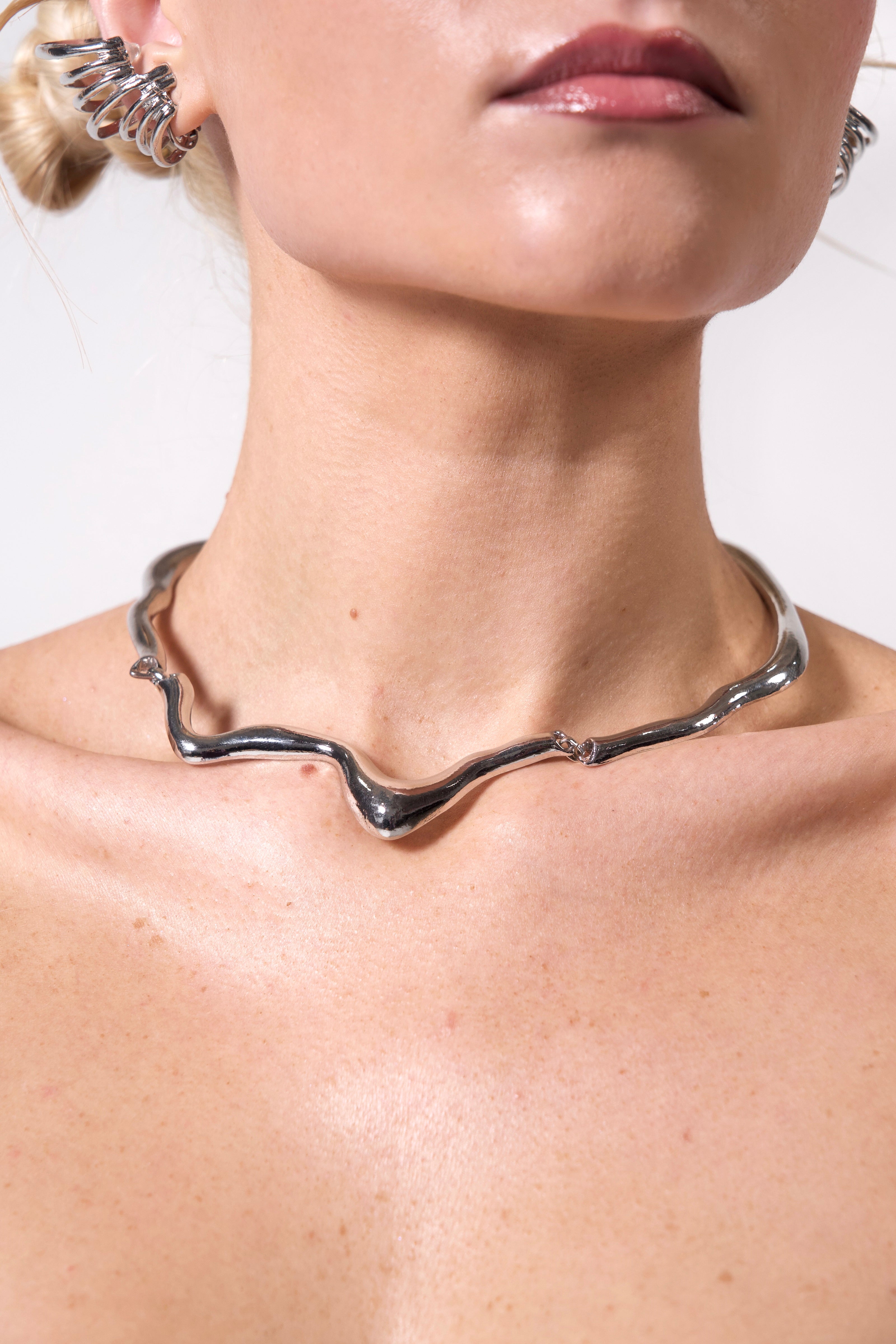 Liquid Metal Design Silver Necklace