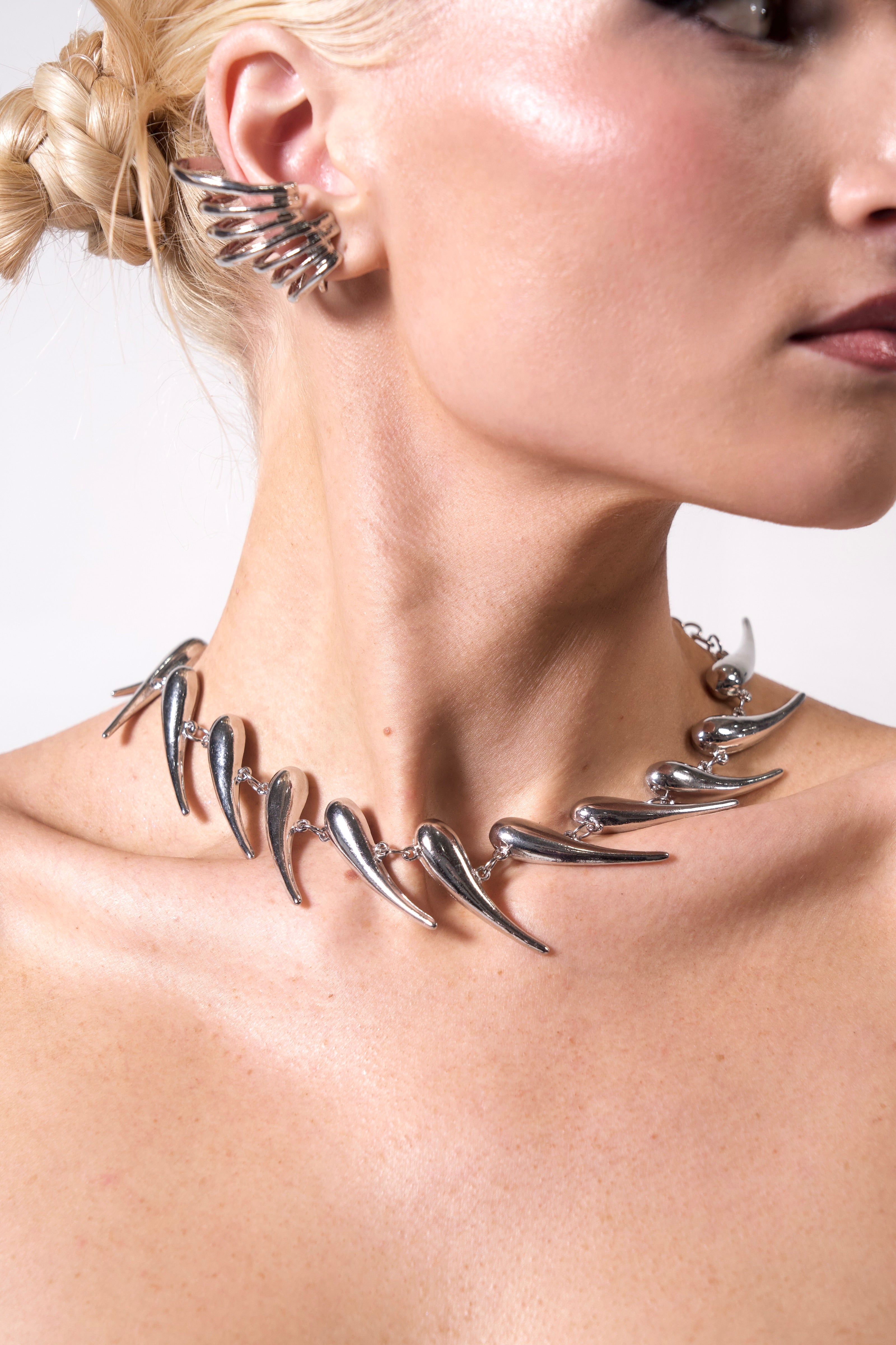 Crescent moon metallic necklace