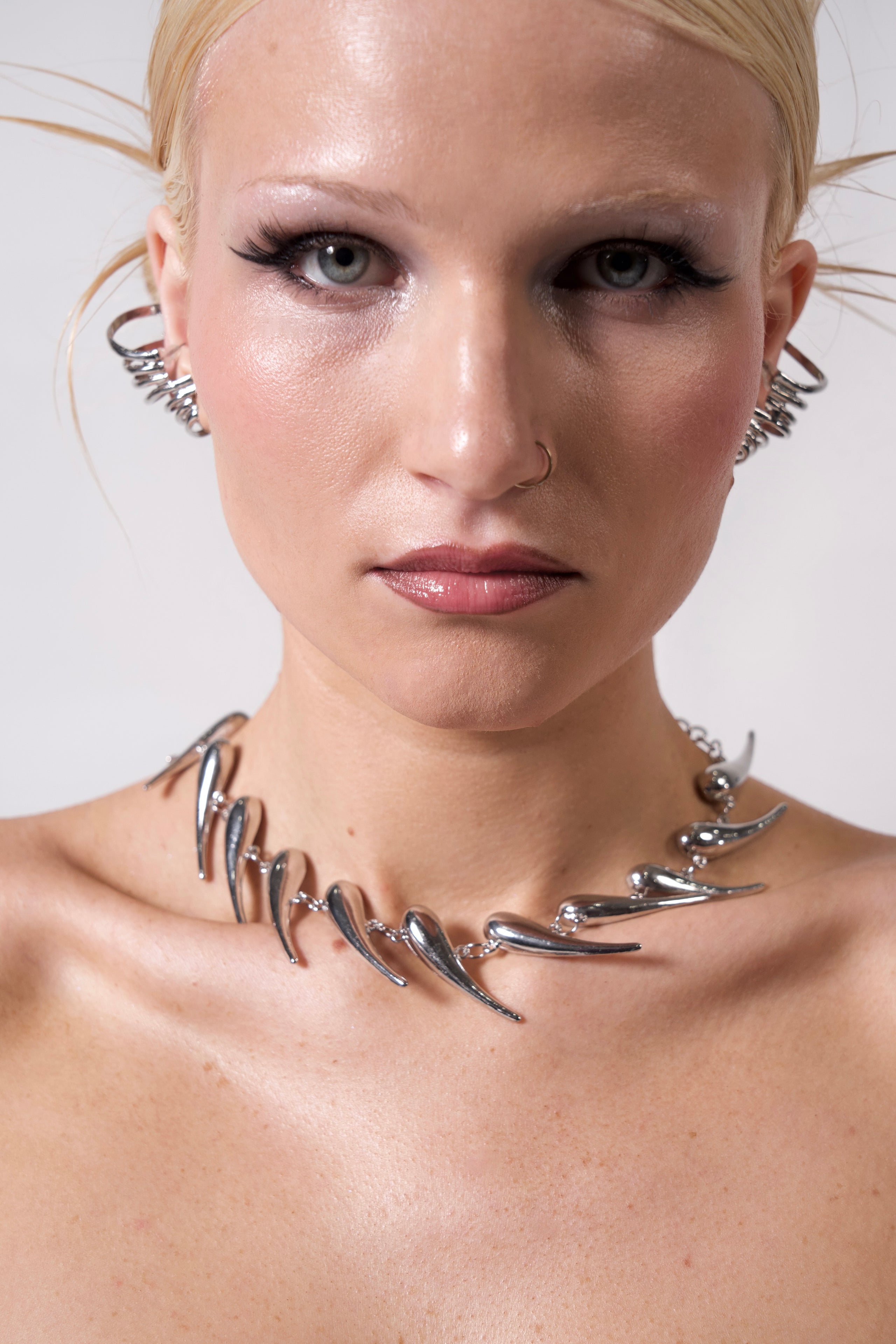 Crescent moon metallic necklace